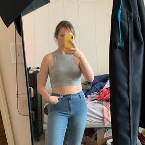 Grey, cropped tank top